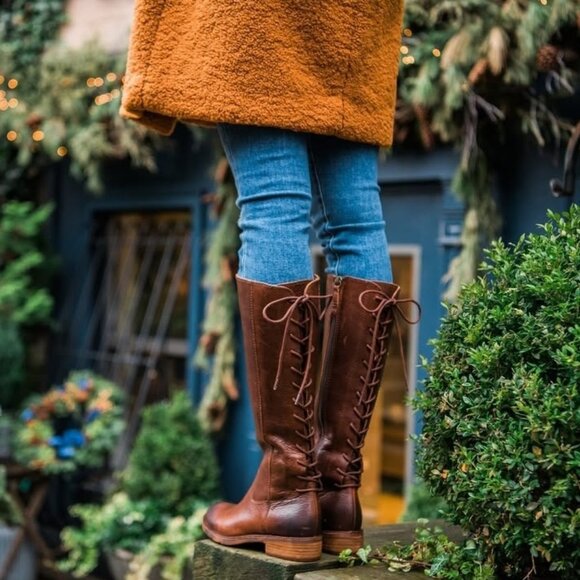 NWBT Söfft Sharnell II Lace-Up Waterproof Boots - Picture 1 of 11